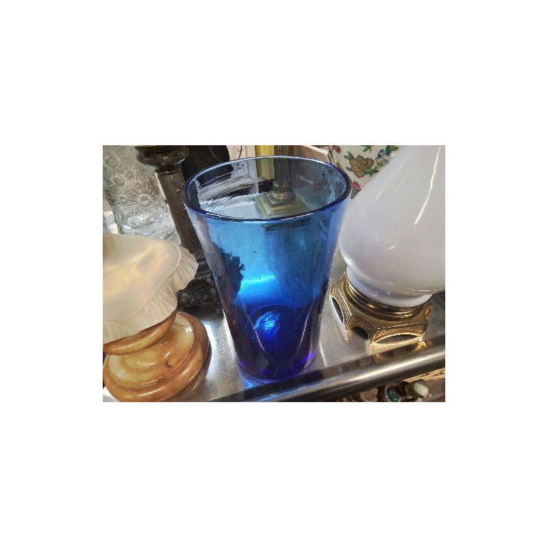 VASE EN VERRE SOUFLÉ