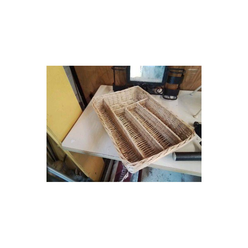 RANGE COUVERT EN OSIER