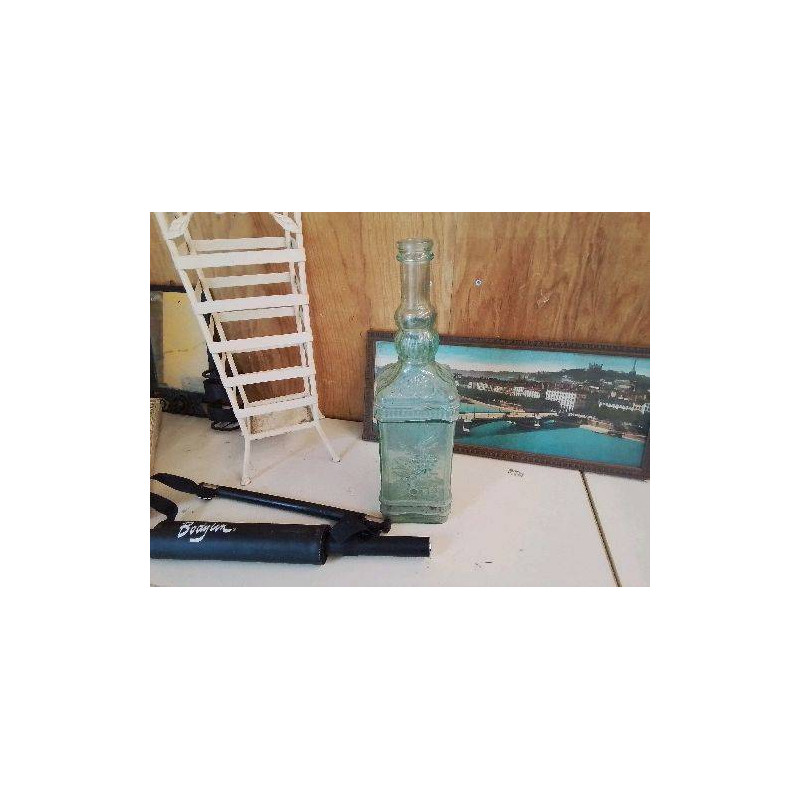 GRANDE CARAFE EN VERRE MOULE FACON BOUTEILLE DE BOURBON