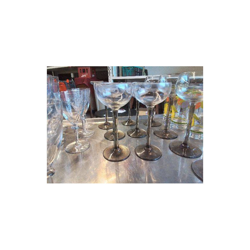 LOT DE 6 VERRES A LIQUEUR 