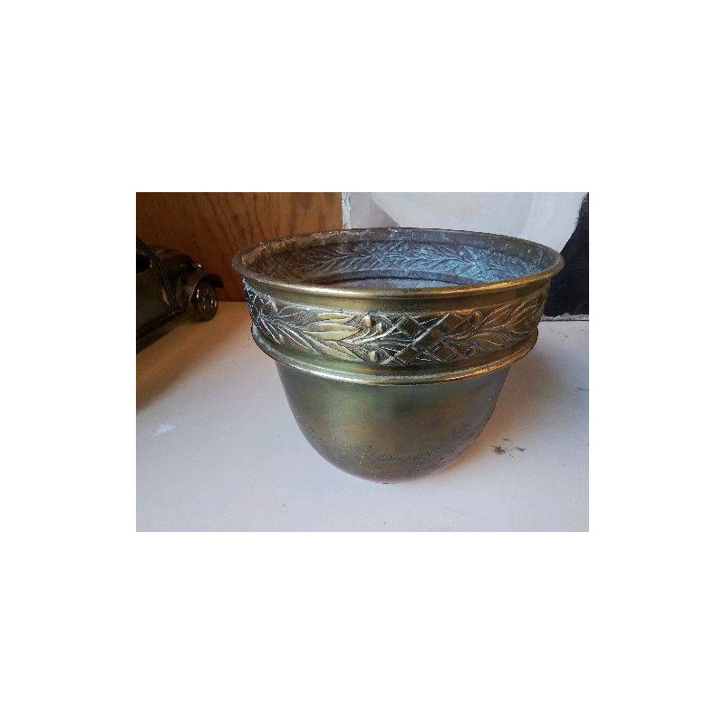 CACHE POT EN LAITON
