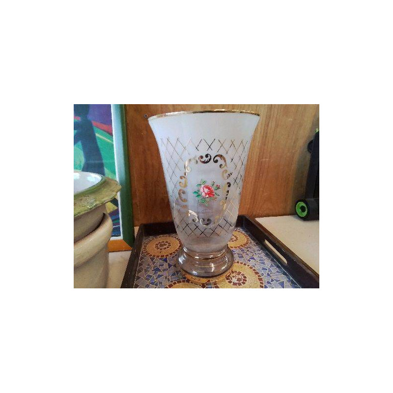 VASE EN VERRE