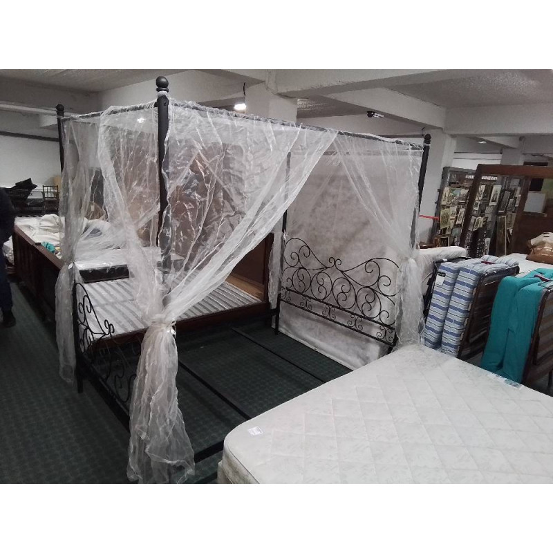 LIT NOIR EN FER 140X190