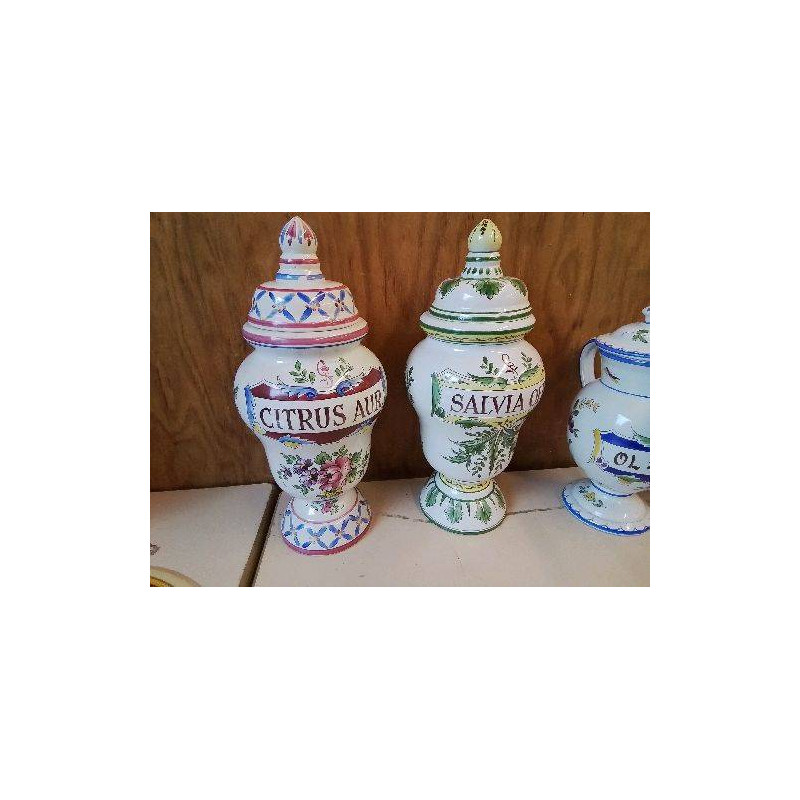 GRAND POT A PHARMACIE 