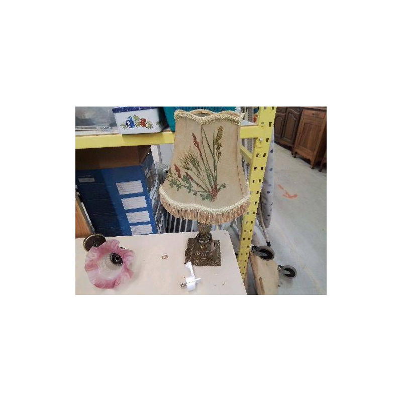 LAMPE PIED EN LAITON 