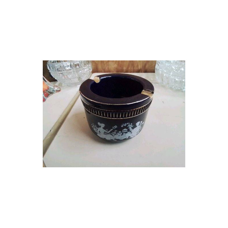 CENDRIER EN PORCELAINE 