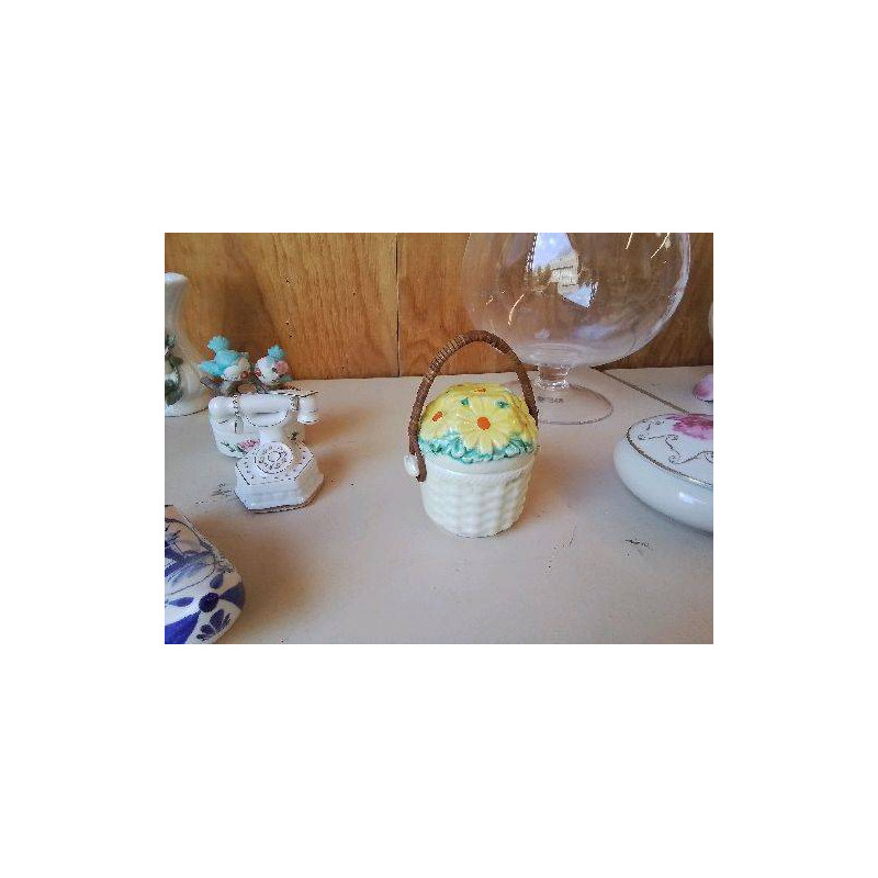 PETIT PANIER EN BARBOTINE