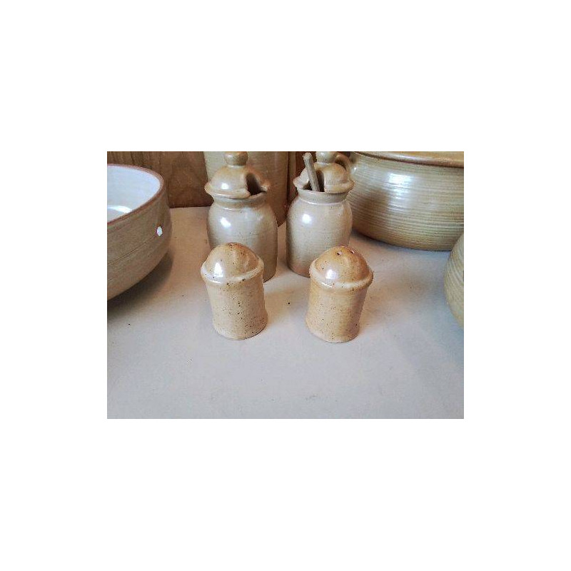 SALIÈRE ET POIVRIÈRE EN GRES VILLAGE 