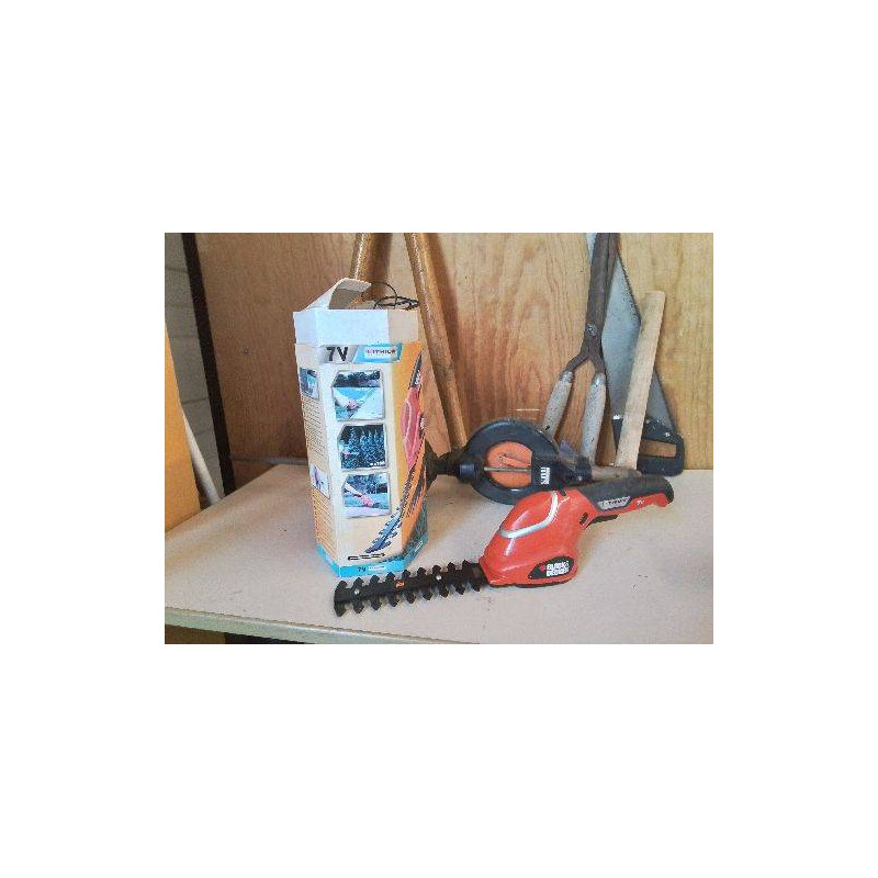 TAILLE HAIE BLACK DECKER