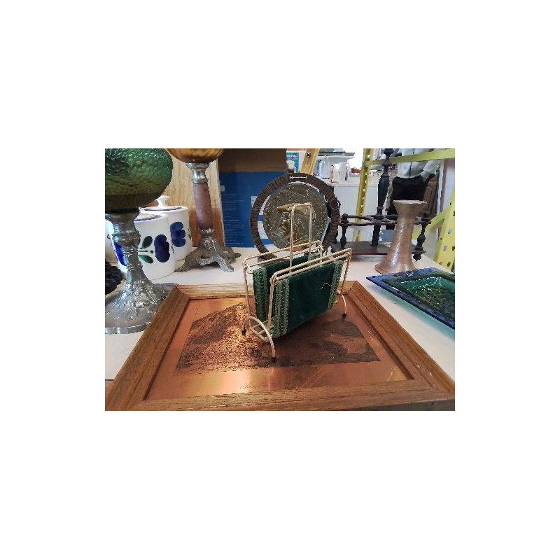 MINI PORTE REVUE DE POUPÉE 