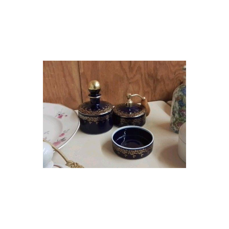 LOT DE 3 PORCELAINES DE LIMOGES BLEUE