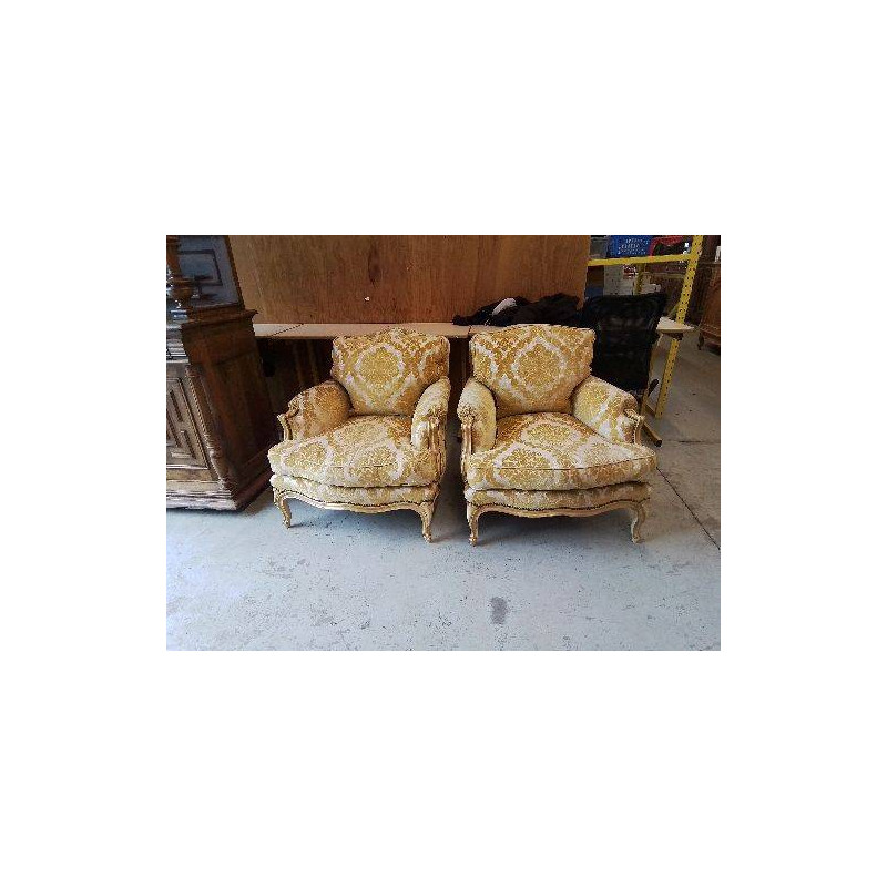 GRAND FAUTEUIL REGENCE VELOURS ET PLUMES