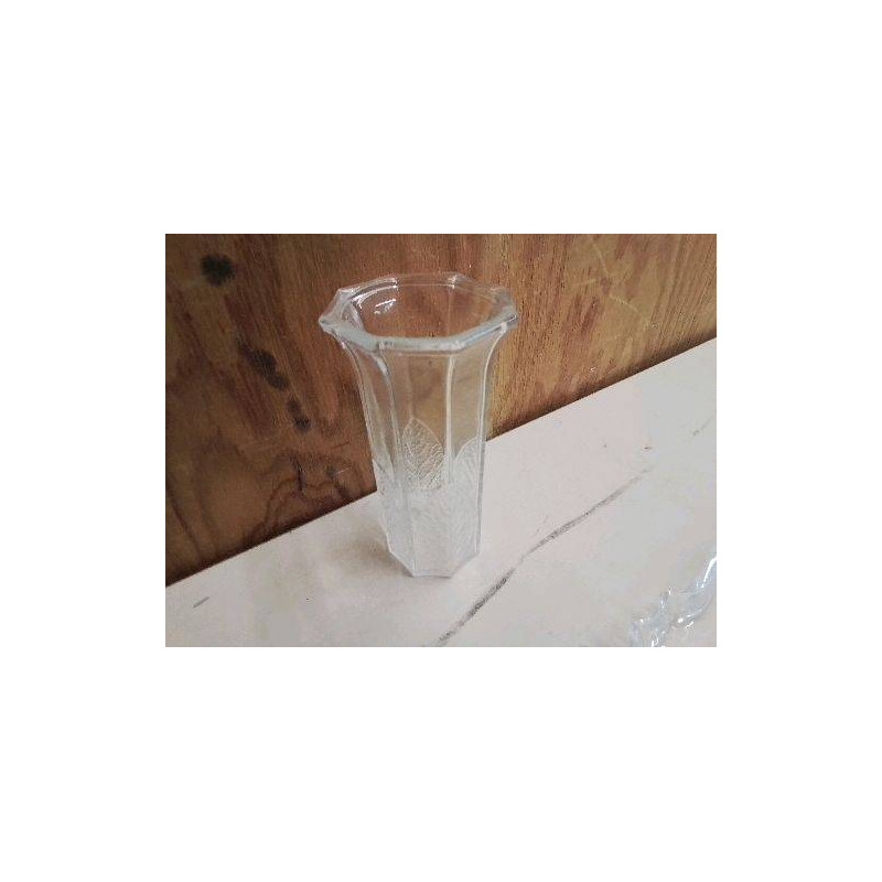  VASE EN VERRE