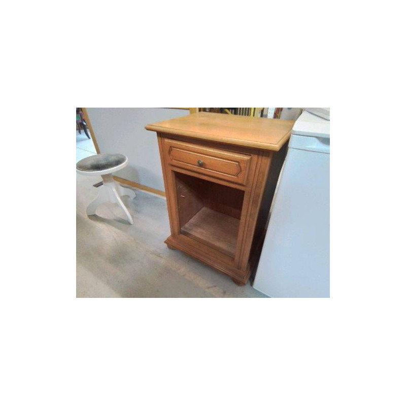 TABLE DE CHEVET