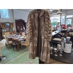 MANTEAU DE FOURRURE