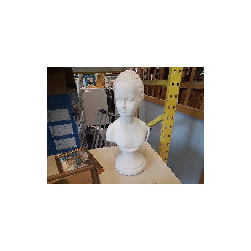 BUSTE DE FEMME 