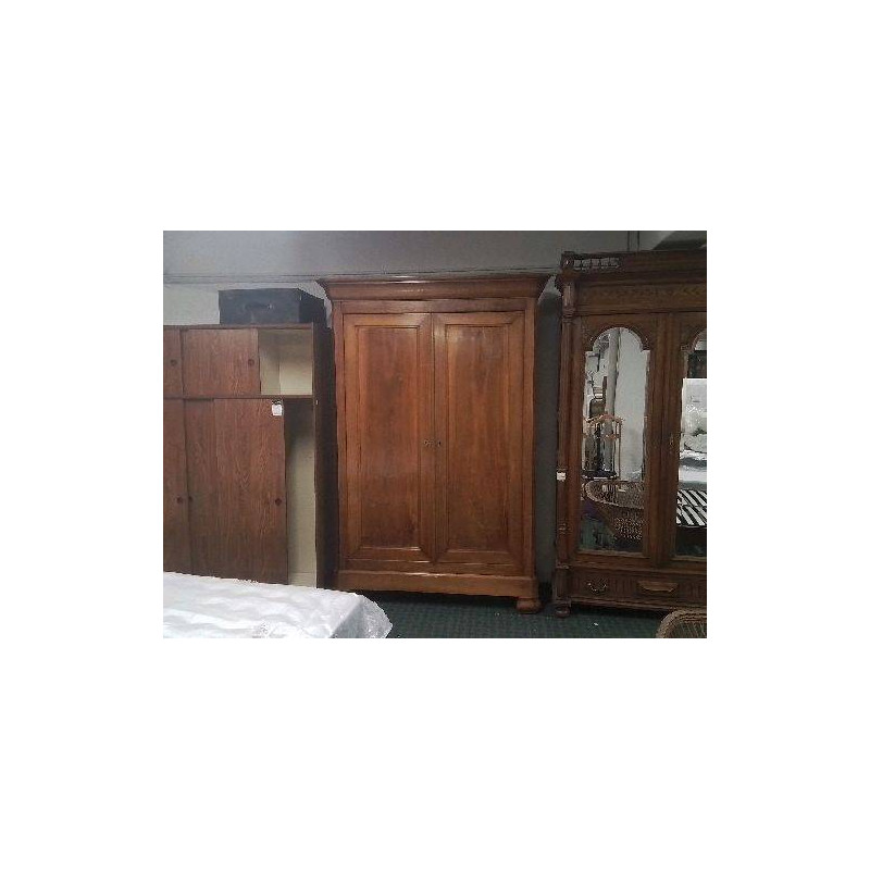 GRANDE ARMOIRE LOUIS PHILIPPE EN CHÊNE DORÉ