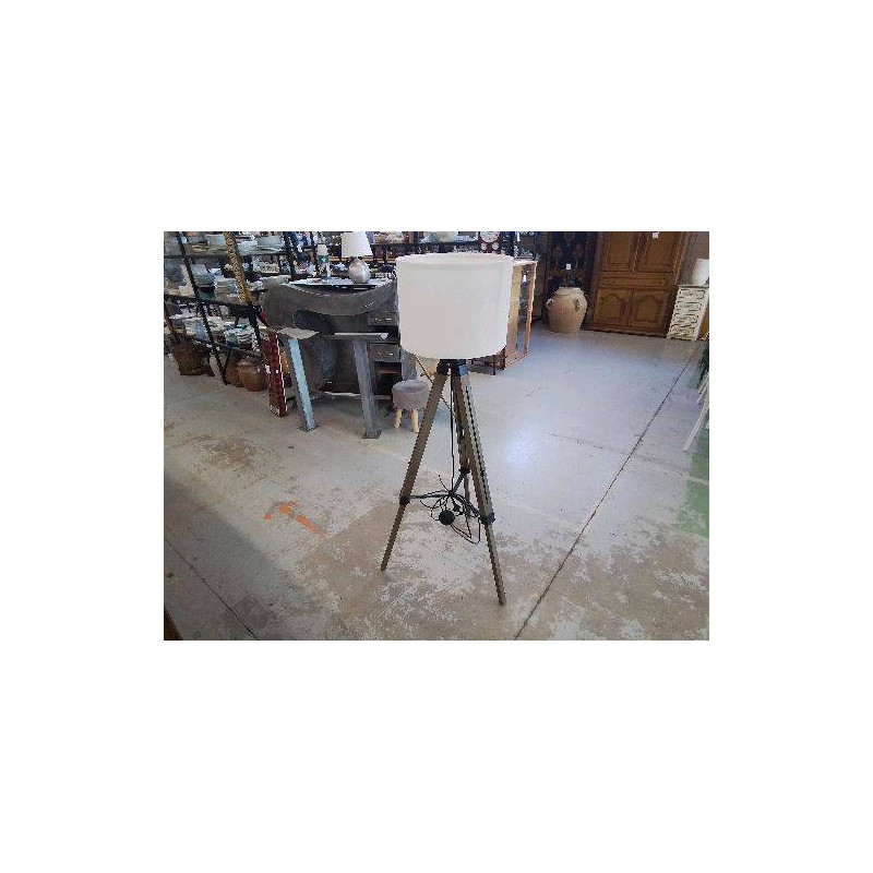LAMPADAIRE TRÉPIED RÉGLABLE 