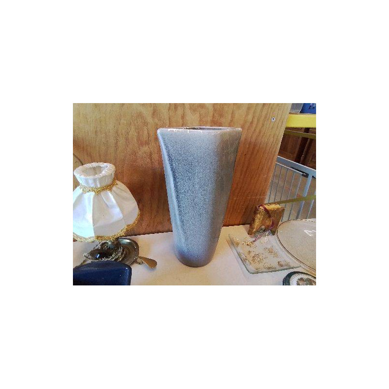 VASE GRIS 