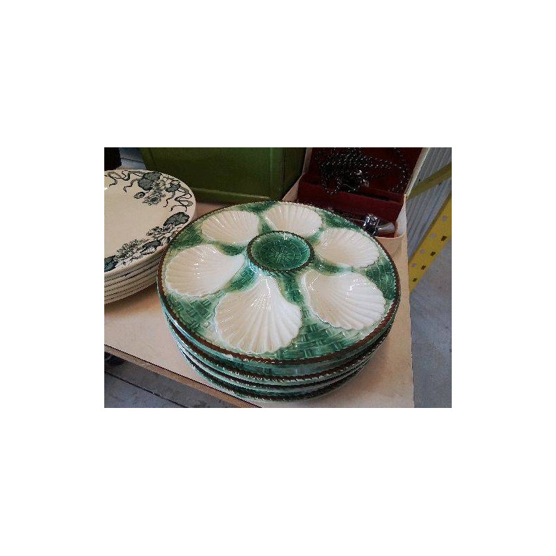 LOT DE 4 ASSIETTES À HUITRE 