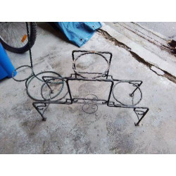 SUPPORT PLANTE FER FORGÉ 