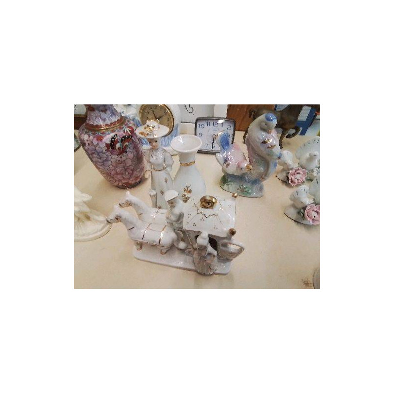 PETITE DECO EN PORCELAINE 