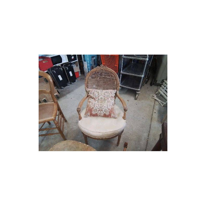 FAUTEUIL CANNÉE STYLE LOUIS XVI AVEC SON COUSSIN 