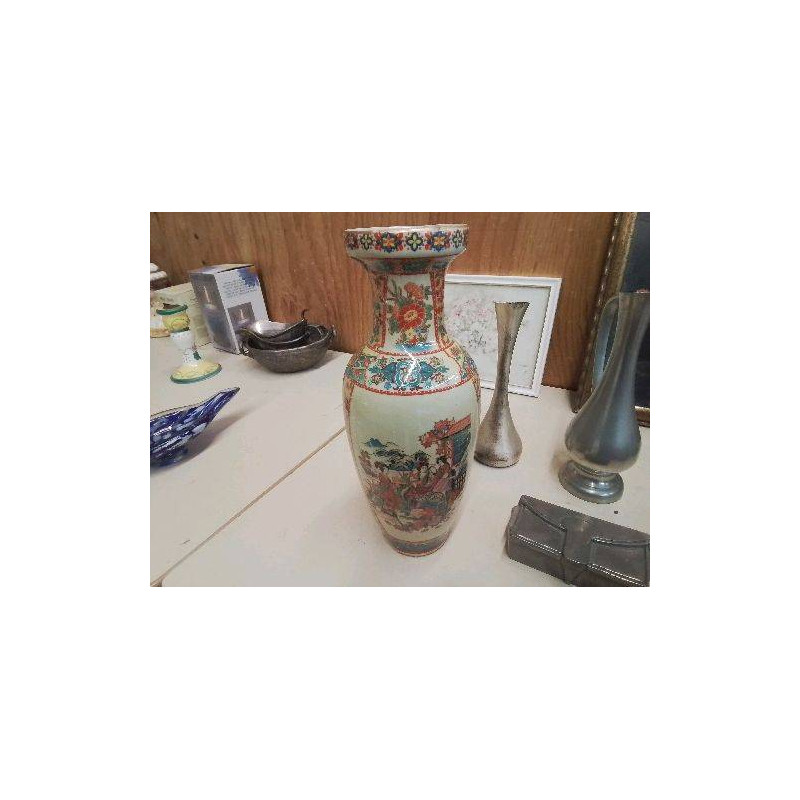 VASE ASIATIQUE 