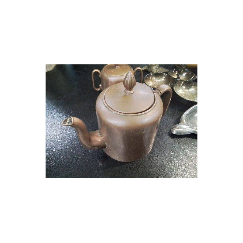 THÉIÈRE EN CUIVRE