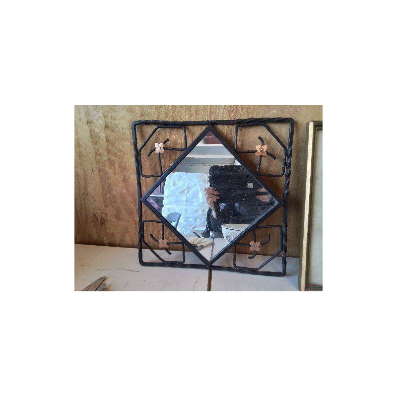 MIROIR CADRE EN FER