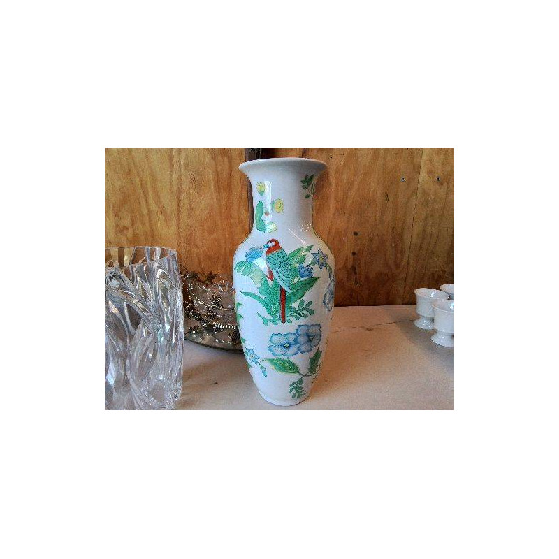 VASE EN PORCELAINE PEROQUET 
