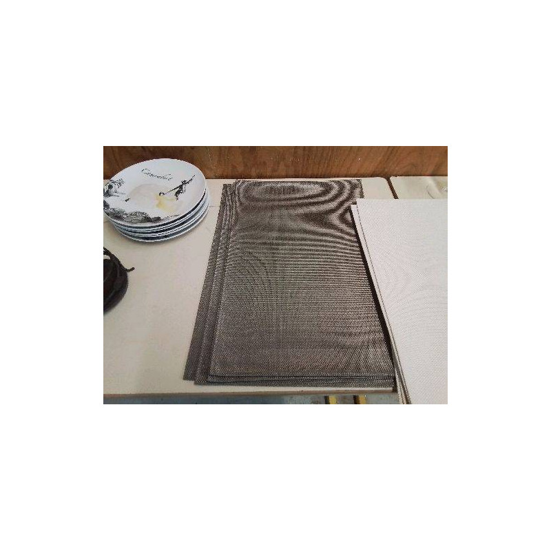 LOT DE 4 SET DE TABLE GRIS 