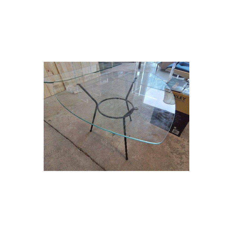 TABLE BASSE EN VERRE ANNEE 60