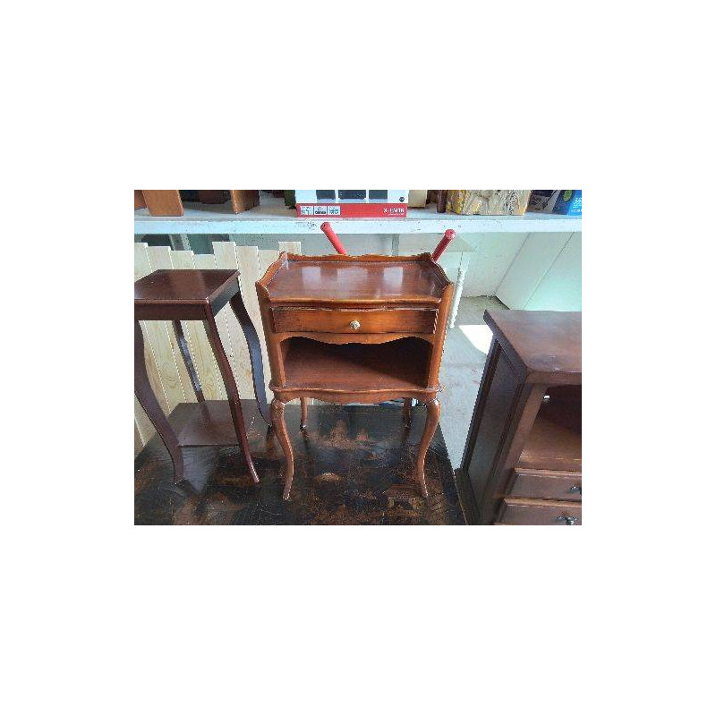 TABLE DE CHEVET STYLE LOUIS XV