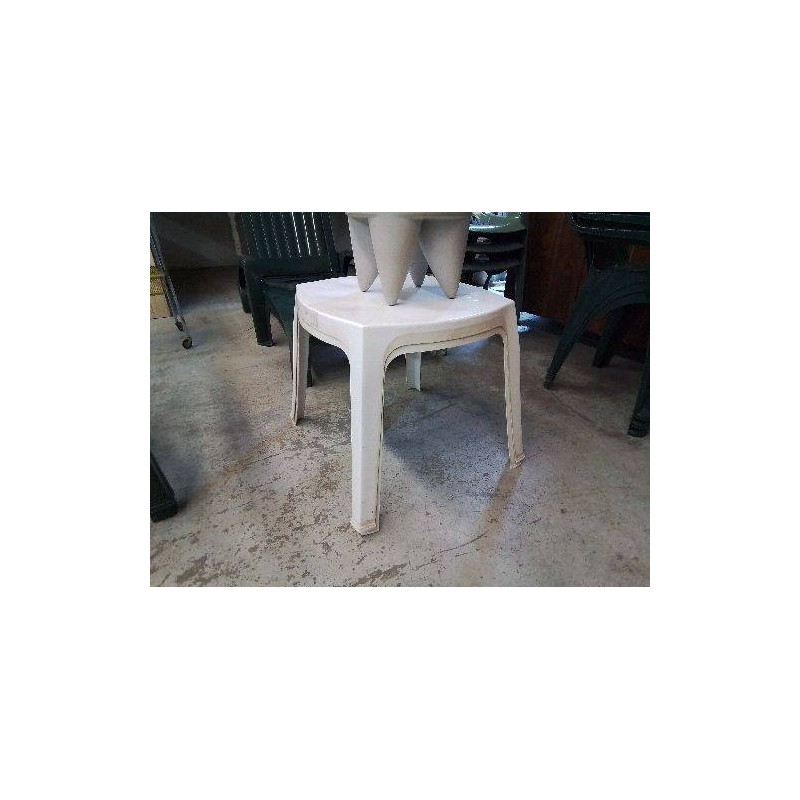 TABLE D’APPOINT D’EXTERIEU EN PVC