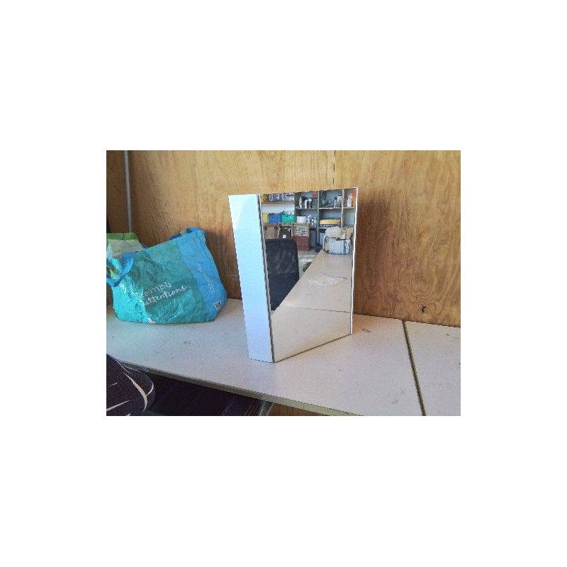 PETITE ÉTAGÈRE D’ANGLE À SUSPENDRE