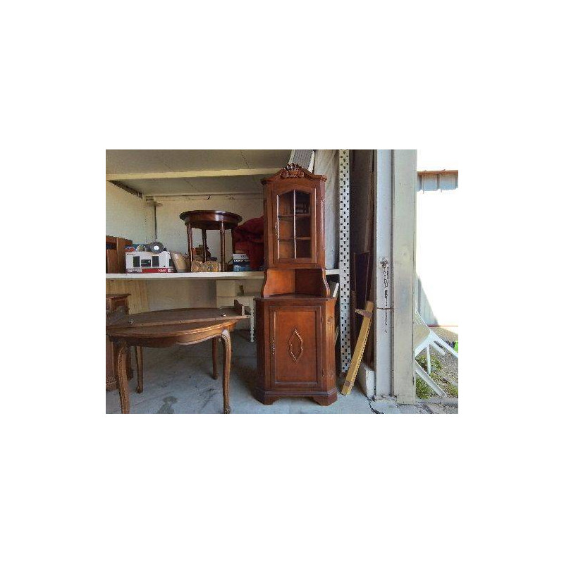 BIBLIOTHEQUE D’ANGLE