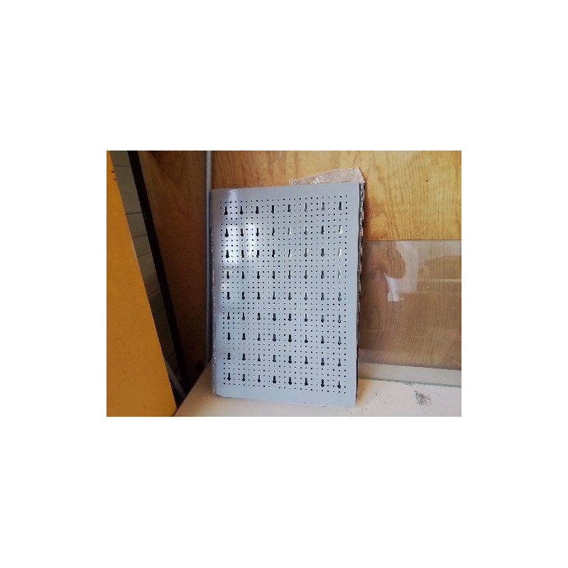 PANNEAU RANGEMENT OUTILS 