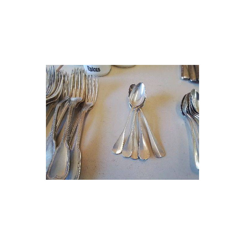 LOT DE 6 PETITES CUILLERES EN METAL ARGENTÉ 