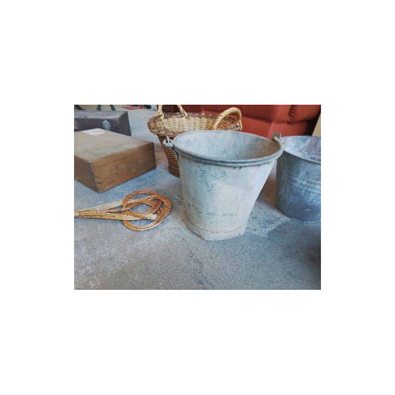 SCEAU DE MACON EN ACIER ZINGUÉ 