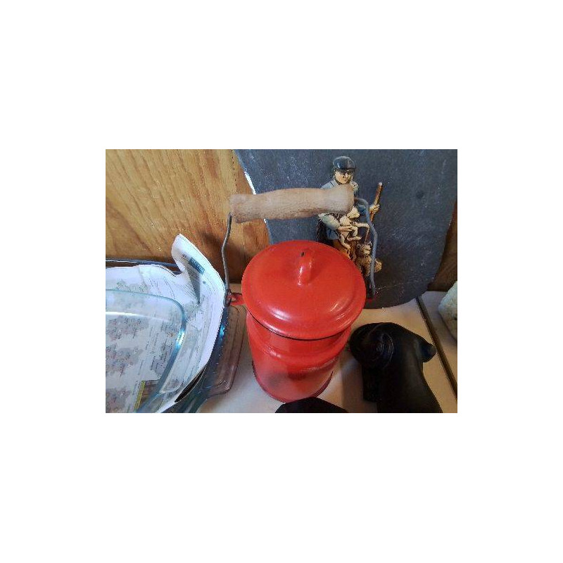POT À LAIT EMAILLÉ ROUGE 