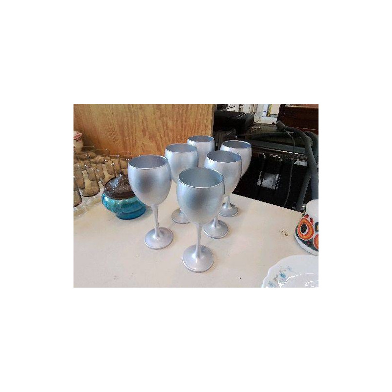 VERRE A PIED ARGENTÉ 