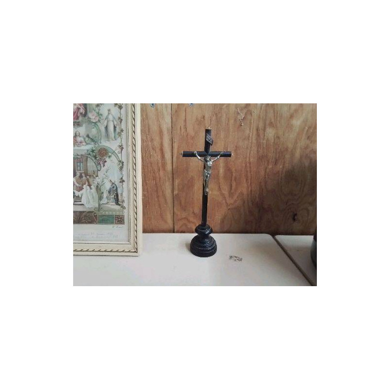 CROIX SUR PIED