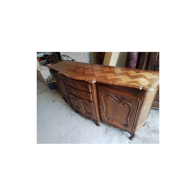ENFILADE STYLE REGENCE