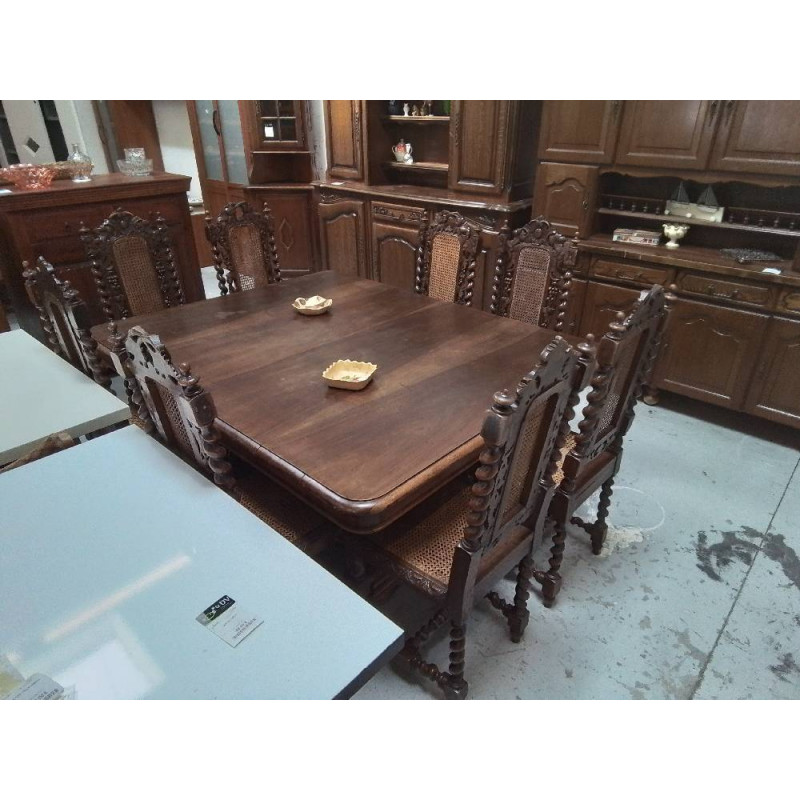 GRANDE TABLE CARRÉ 