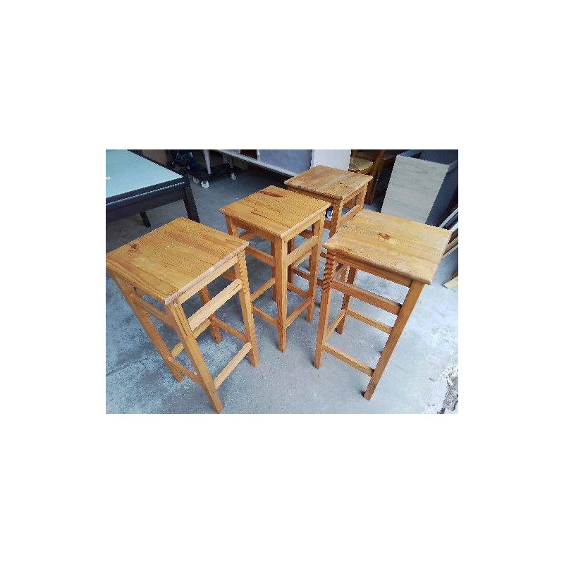 TABOURET HAUT EN PIN