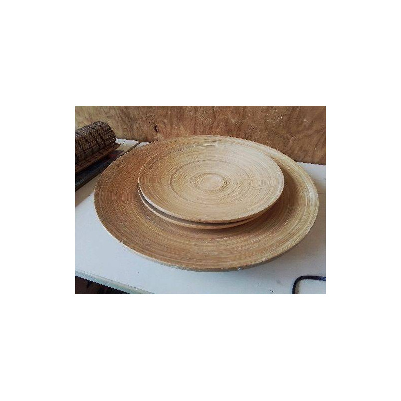 LOT DE 3 PLATS EN BAMBOU 