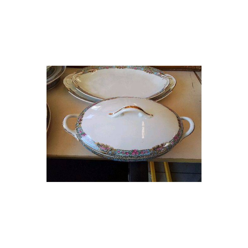 SOUPIÈRE PORCELAINE MOTIF FLORAL 