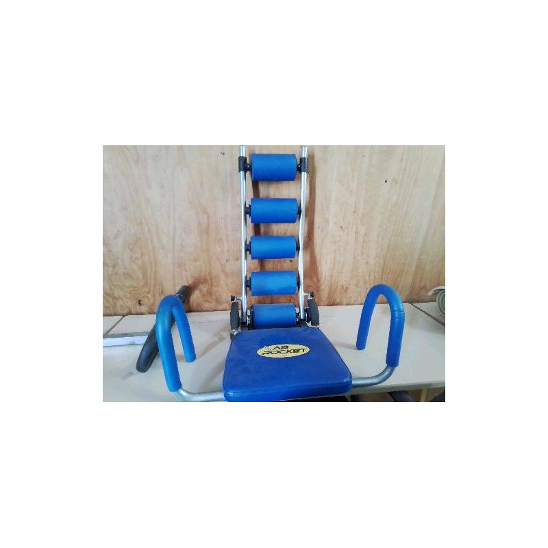 PETIT APPAREIL DE MUSCULATION 