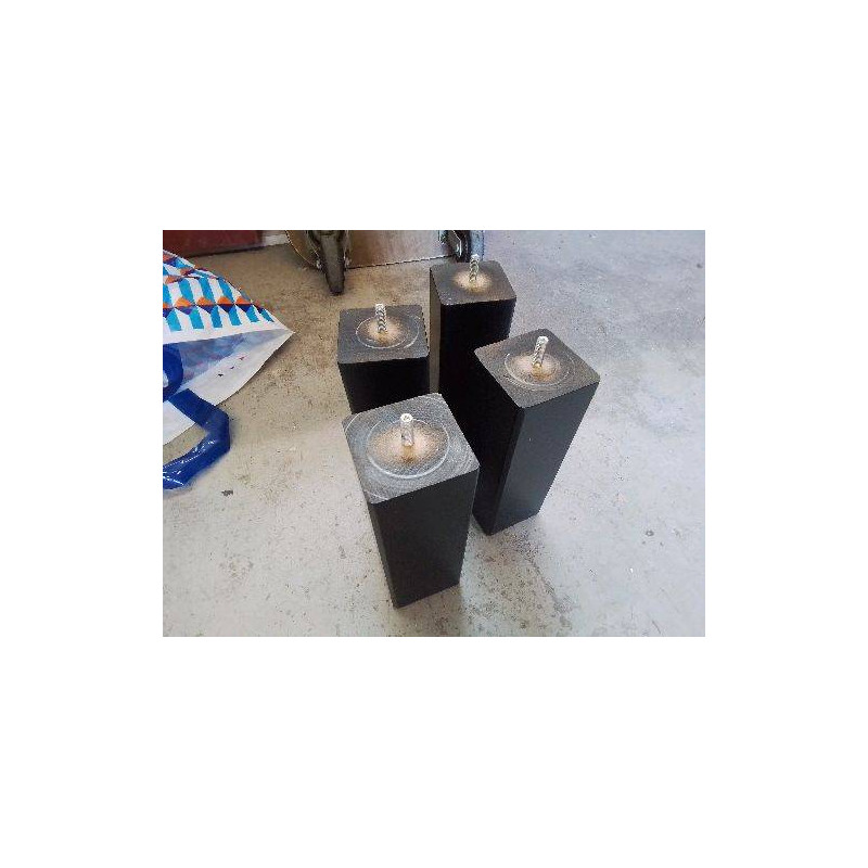 LOT DE 4 PIEDS DE LIT 